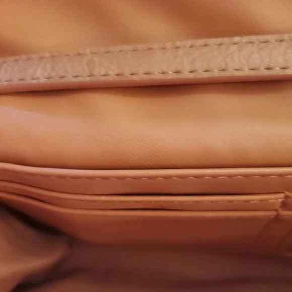 🍀New Universal Thread Pink Crossbody Bag - Picture 3 of 9